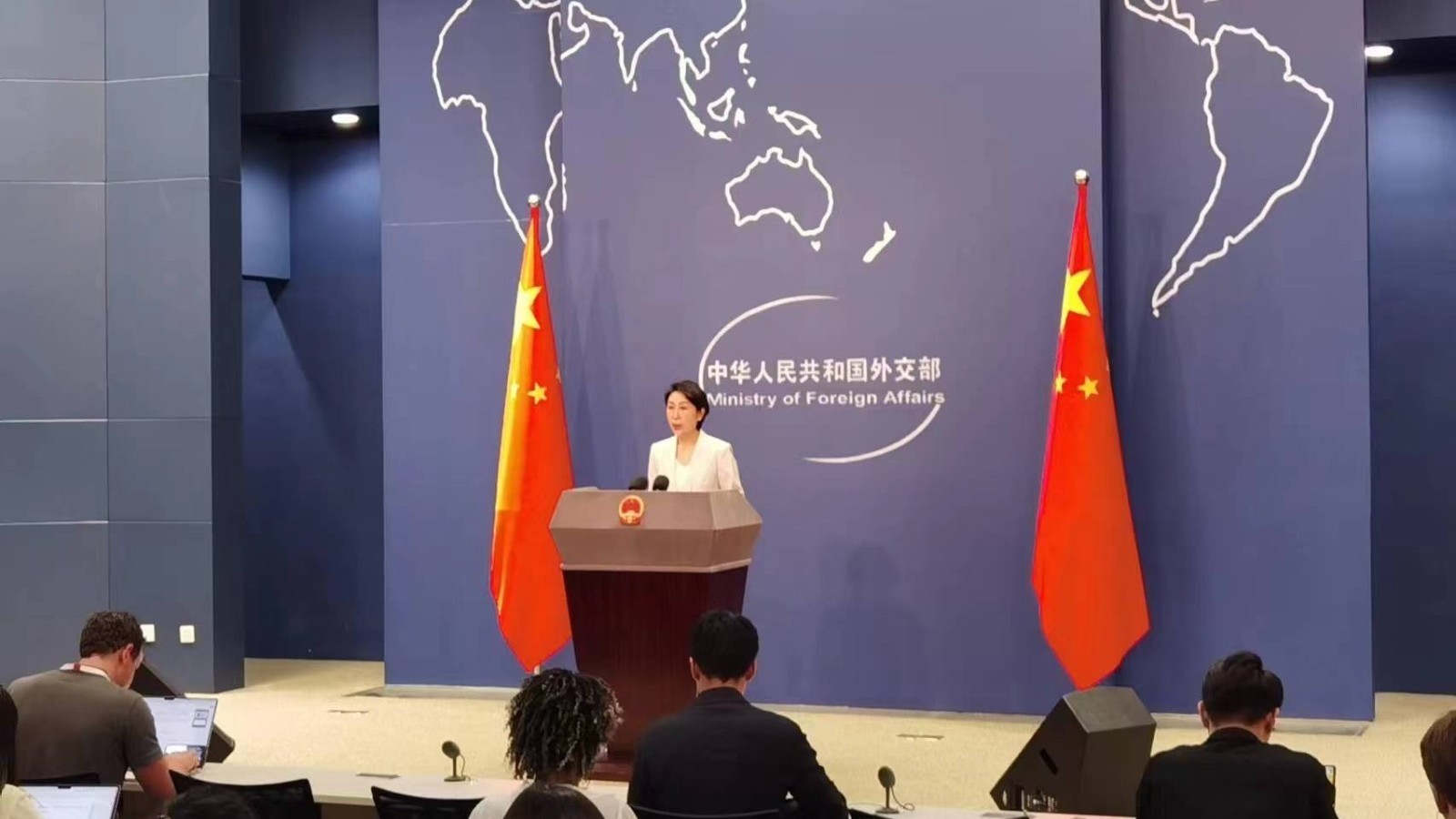 美日韩防长会发表声明指责中国 外交部:坚决反对 美日韩防长会发表声明指责中国 外交部:坚决反对