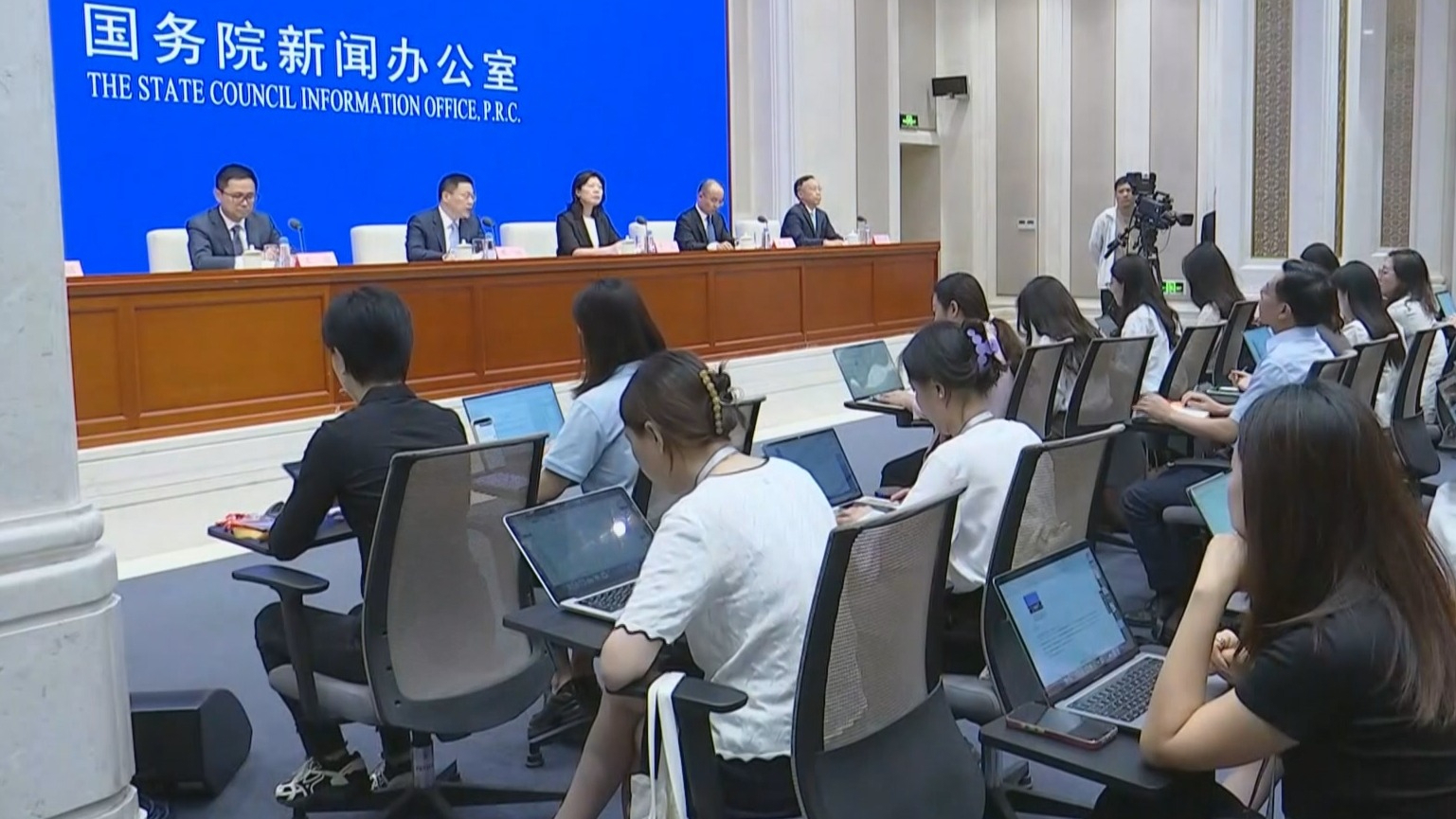 中央财政首次对个人消费贷款贴息
