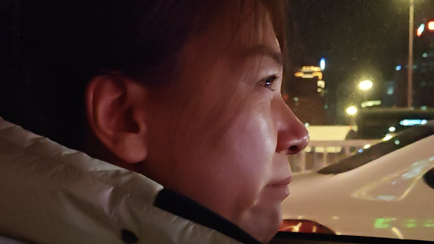 沈阳出租车集体点亮“英雄回家”字样 沈阳出租车集体点亮“英雄回家”字样