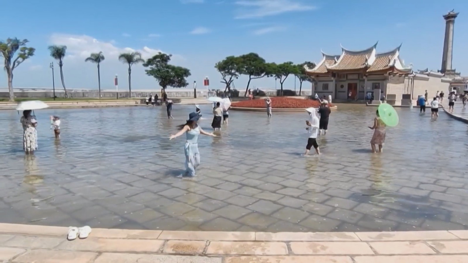 震惊！厦门出现海水漫堤现象