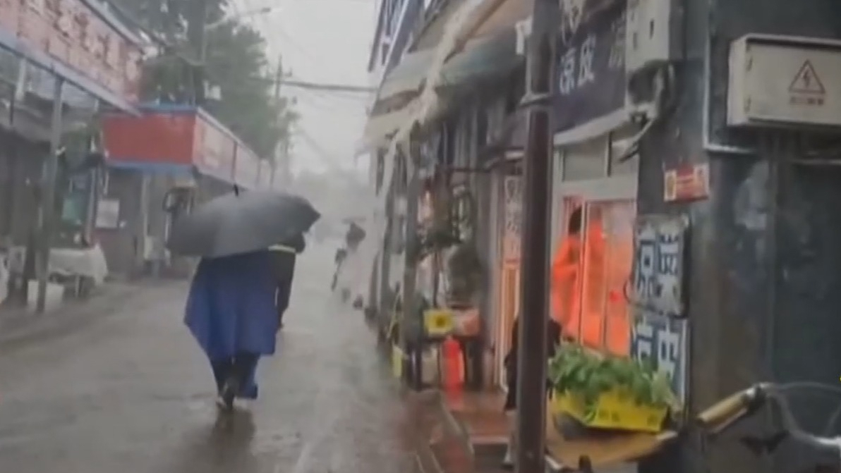 闻汛而动丨城市副中心多部门雨中护平安