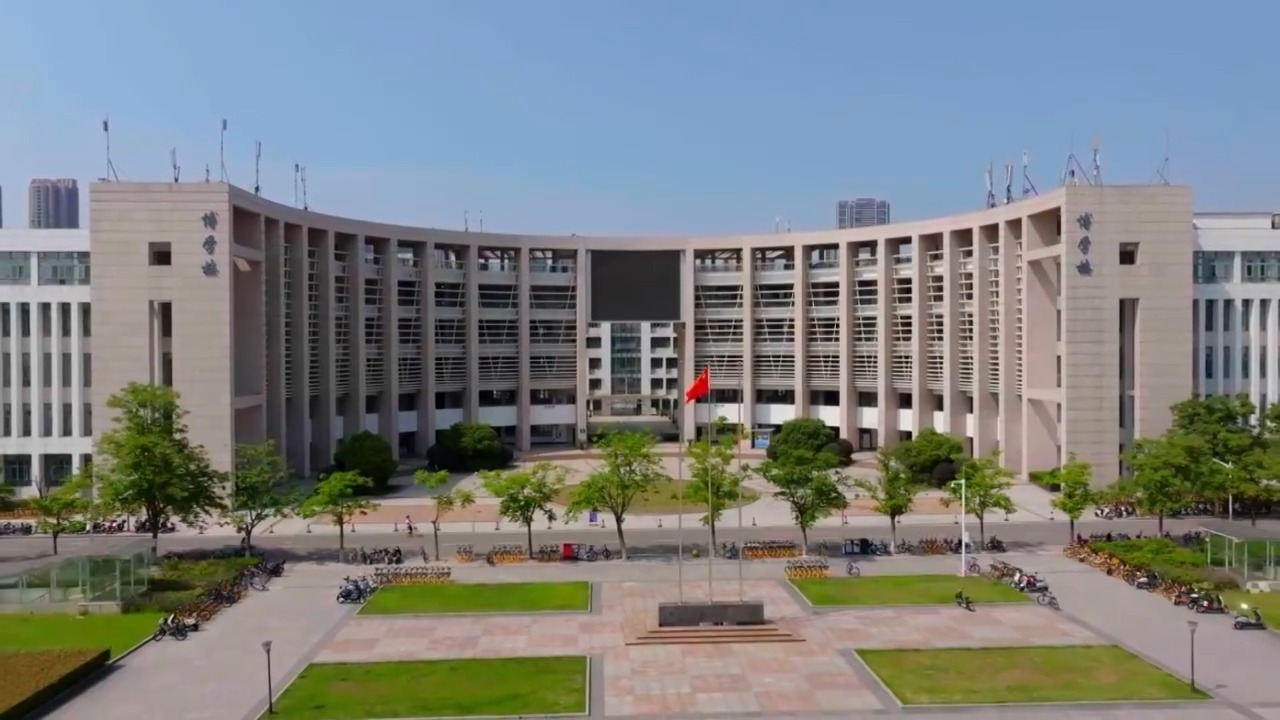 我国劳动人口规模和结构有何变化？与“延迟退休”有何联系？