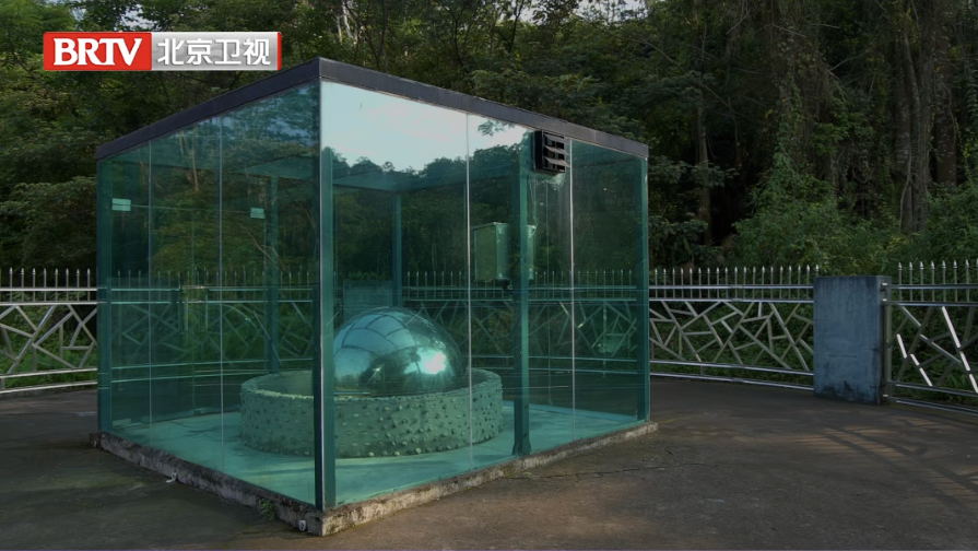 《大山里的“神秘宝贝” 矿泉水取水点在地下两百米》 《大山里的“神秘宝贝” 矿泉水取水点在地下两百米》