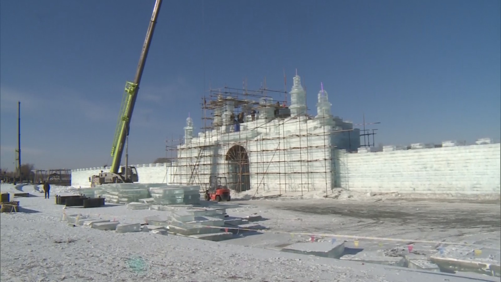 卧龙湖冬捕季倒计时 打造冰雪“奥运赛场” 卧龙湖冬捕季倒计时 打造冰雪“奥运赛场”