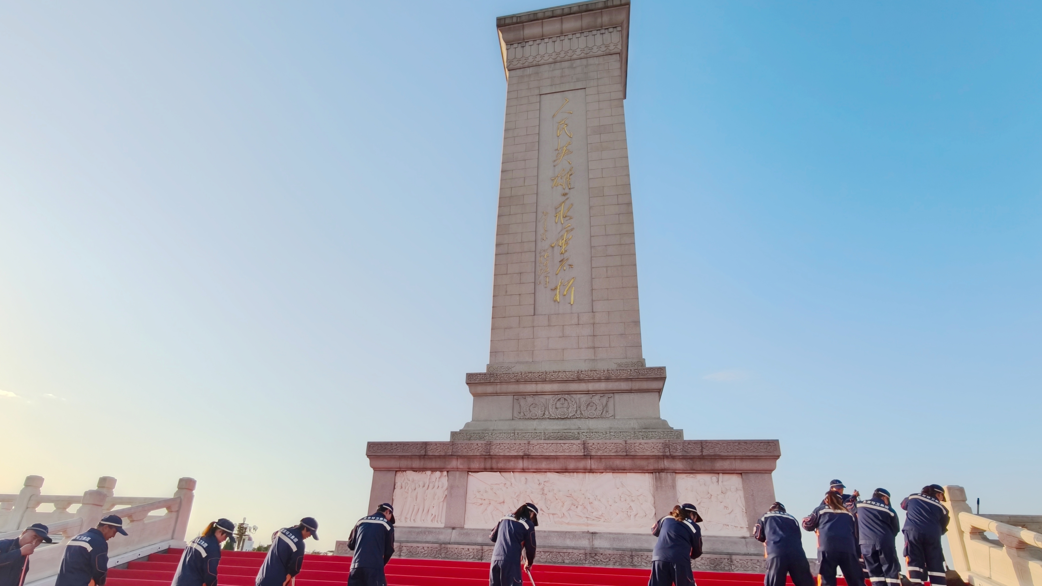 北京环卫集团圆满完成烈士纪念日向人民英雄敬献花篮仪式保障任务 北京环卫集团圆满完成烈士纪念日向人民英雄敬献花篮仪式保障任务