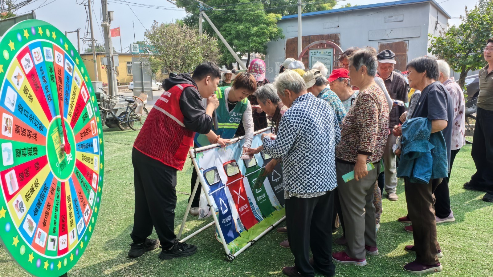 顺义区李遂镇这个集中回收日 垃圾分类“玩着来” 以物换物乐翻天 顺义区李遂镇这个集中回收日 垃圾分类“玩着来” 以物换物乐翻天