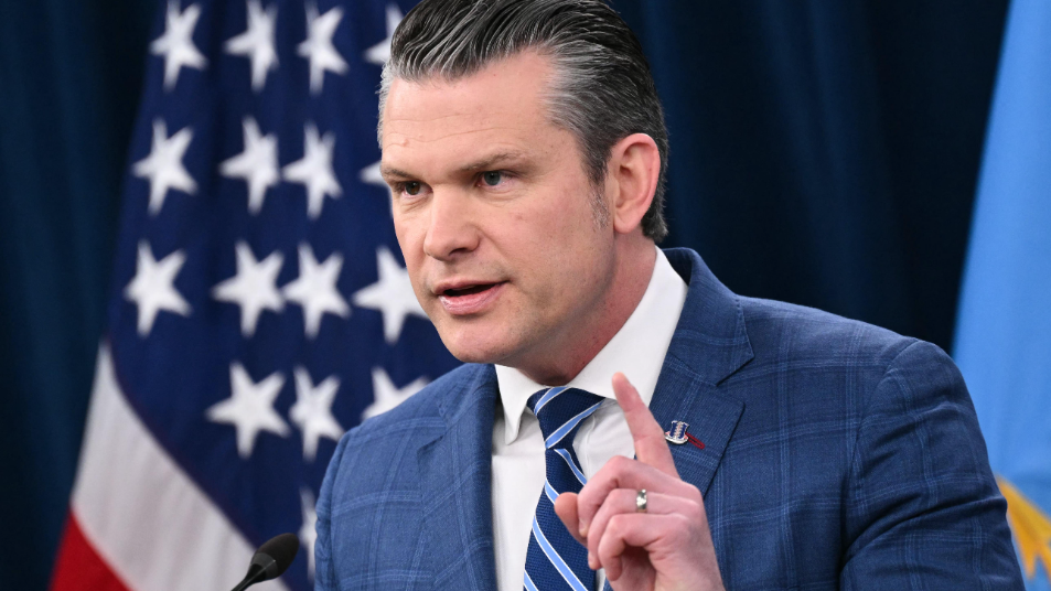 美防长：伊朗绝不能拥有核武器