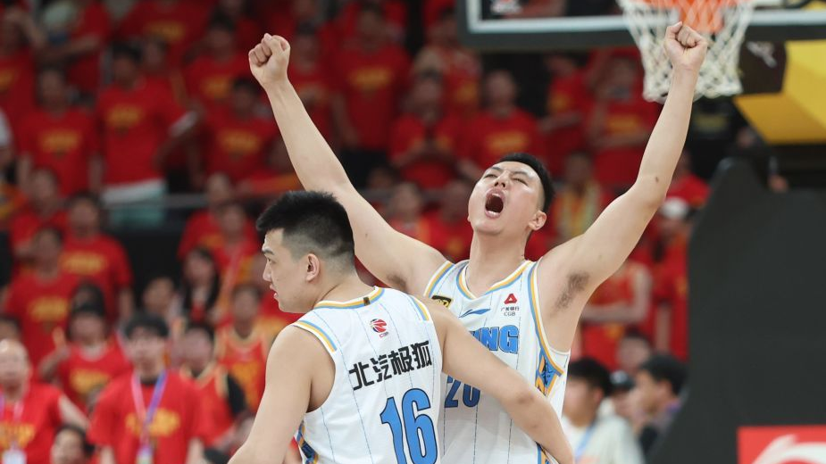 CBA总决赛G5:北京北汽客场获胜!保留争冠希望! CBA总决赛G5:北京北汽客场获胜!保留争冠希望!