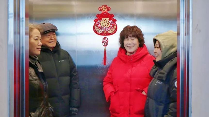 新年，陶然亭老旧电梯更新又有新突破